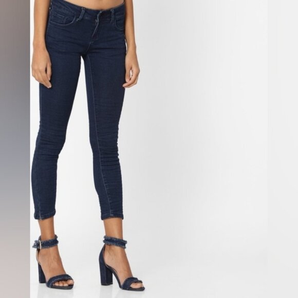 Kut from the Kloth Dakota ankle skinny jeans 14 - Picture 2 of 14